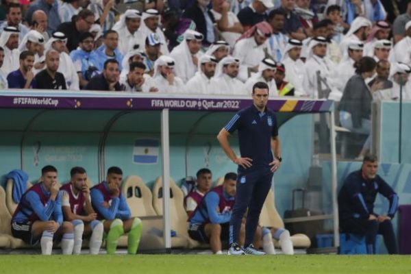 Lionel Scaloni, sélectionneur de l'Argentine : « D'abord, se qualifier »