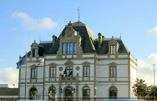 Ploërmel (56) : le futur groupe scolaire aura-t-il un nom breton ? Peu probable…