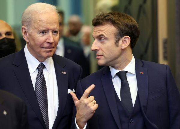 Macron est arrivé aux Etats-Unis pour trois jours de visite d'État