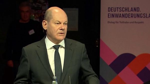 Eurozapping : l'Allemagne veut faciliter l'intégration des étrangers