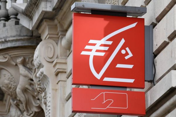 Une escroquerie à plus de 400 000 euros : les soupçons se portent sur une directrice d'agence de la Caisse d'Épargne à Antibes