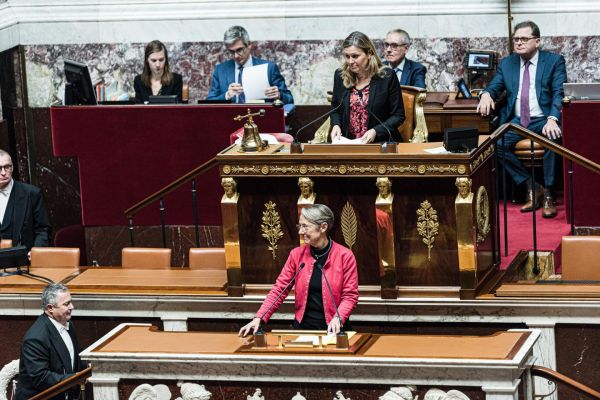Budget de la Sécurité sociale : Elisabeth Borne recourt une septième fois au 49.3 pour faire adopter définitivement le texte