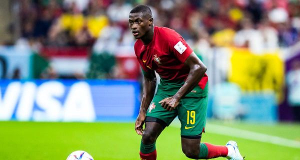 PSG : inquiétude autour de Nuno Mendes en vue de la reprise de la Ligue 1 ?