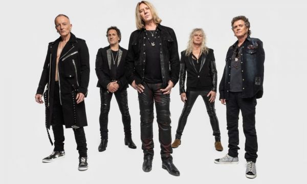 Def Leppard : « Nous sommes un groupe patient »