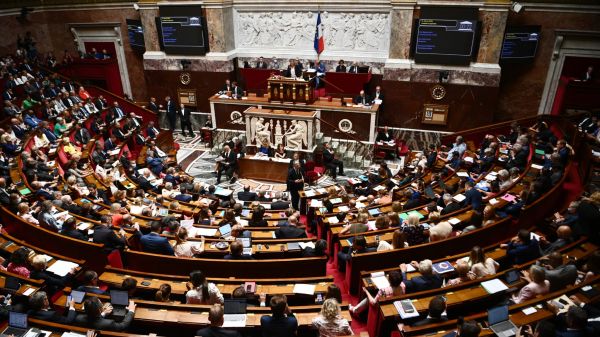 Violences conjugales: l'Assemblée nationale vote la création d'une juridiction spécialisée
