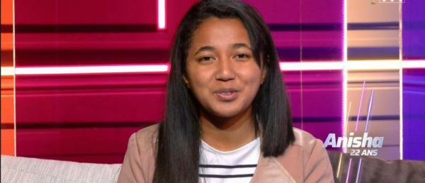 Star Academy : Les internautes choqués par la séance photo d'Anisha, la grande gagnante de cette saison : La jeune étudiante est relookée en femme sexy avec blouson en cuir, paire de [...]