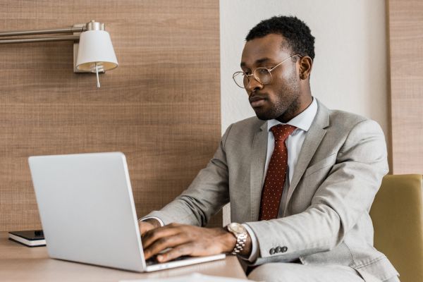 Comment optimiser votre stratégie de Personal Branding en 2023 ?