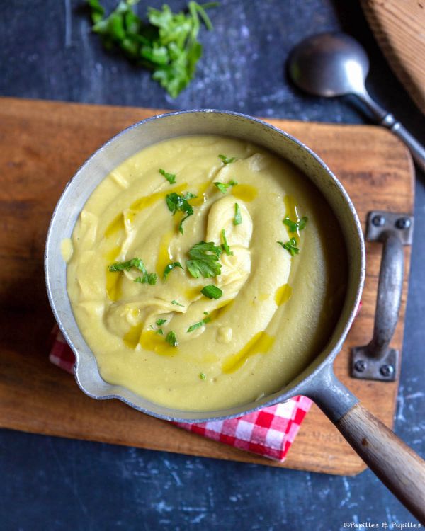 Purée de pois cassés à l’ail et aux épices douces