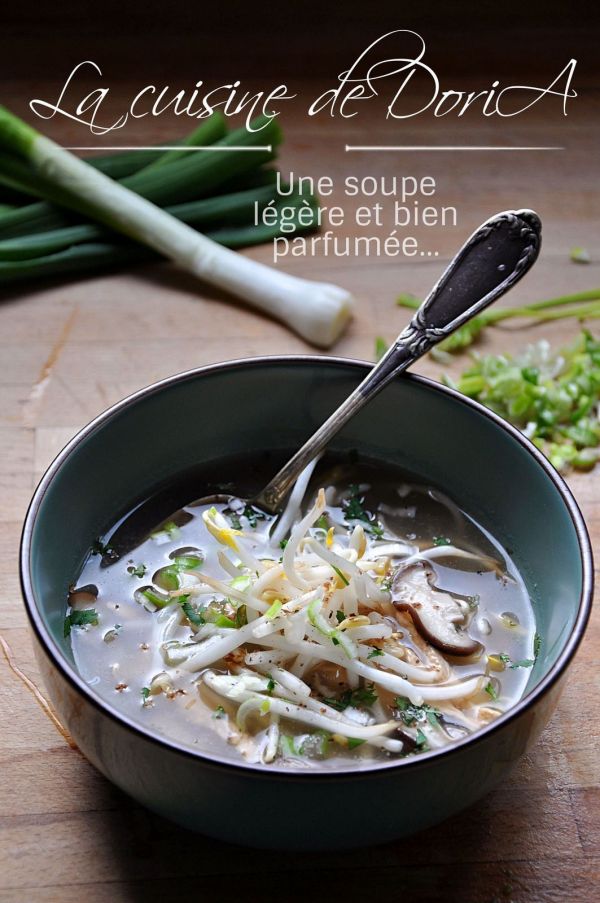 Soupe asiatique au poulet