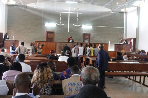 «Lavenir des économies africaines ne peut pas se construire avec des avocats venus dailleurs» (Jeune Afrique)