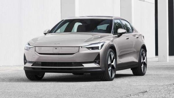 La Polestar 2 électrique fait sa révolution intérieure