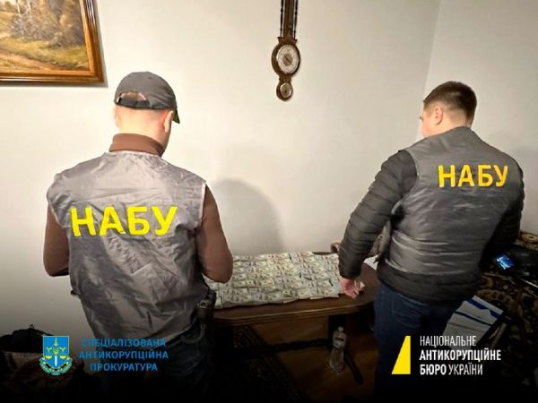 Ukraine: renvois en cascade face au premier scandale de corruption depuis l'invasion russe