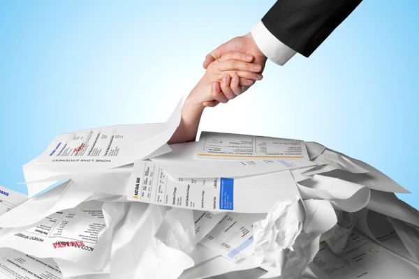Surendettement : effacer les dettes pour mieux repartir