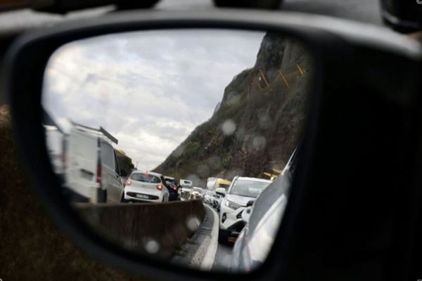La Route du Littoral basculée sur les voies côté mer