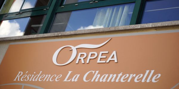 «C'est toujours du bricolage» : un an après, peu de changements dans les Ehpad du groupe Orpea