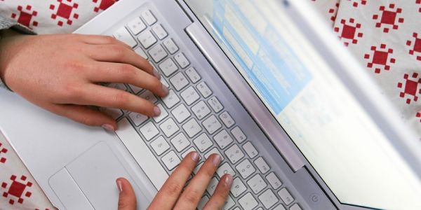 Des syndicats de la fonction publique dénoncent un courriel vantant la réforme des retraites