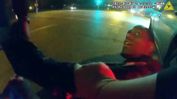 Arrestation de Tyre Nichols aux Etats-Unis: trois minutes d'une violence inouïe en vidéo