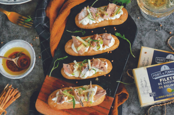 Eclairs salés de sarrasin aux sardines et crème montée au citron