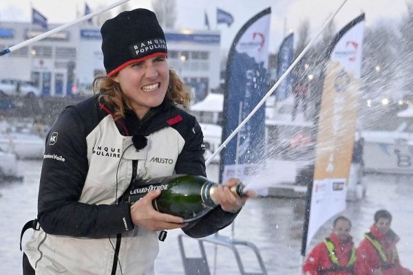 Clarisse Crémer. Dans le monde de la voile, les soutiens se multiplient sur les réseaux sociaux