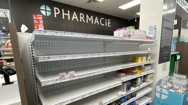 Avant de faire la guerre a la Chine il faudrait peut-être remplir les armoires a pharmacie ?