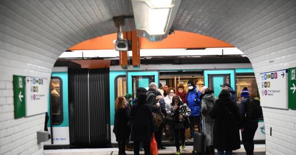Retraites: moins de perturbations mardi, pour le 3e jour de grèves