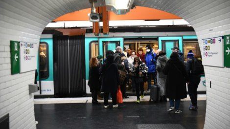 Retraites: 3e round dans la rue contre la réforme, déjà sur le ring de l'Assemblée