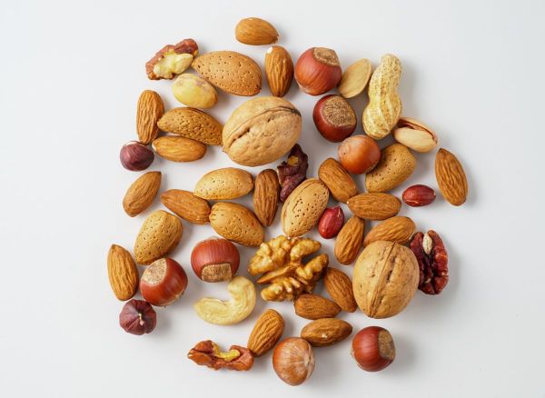 <p>Les causes, les symptômes et les traitements : tout savoir sur l'allergie aux fruits à coque</p>