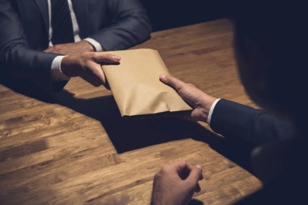 Affaires : l’entreprise française Gemalto poursuivie pour les faits de corruption en Afrique