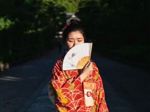 Le Japon à visage découvert mais