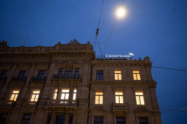 Banques : négociations pour un mariage forcé entre UBS et Credit Suisse
