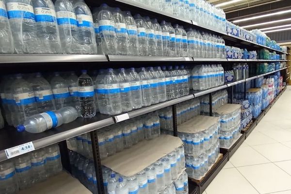 Quel contrôle sur le prix des bouteilles d'eau ?