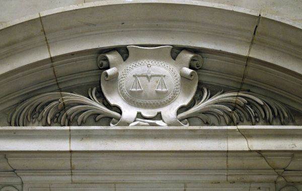 Paris : trois personnes jugées ce mardi pour le meurtre d'une trentenaire sur fond de sorcellerie