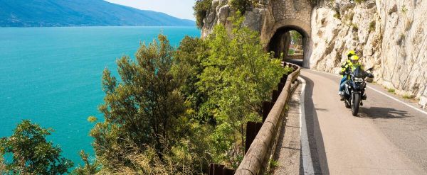 Voyage de moto prévu cet été ? Voici les éléments essentiels à vérifier pour être fin prêt