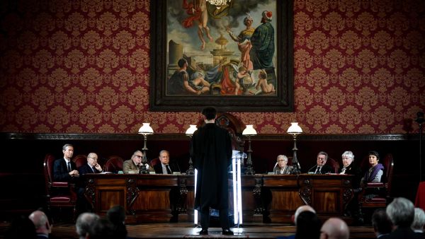 Retraites : qui sont les neuf membres du Conseil constitutionnel qui vont décider du sort de la réforme ?