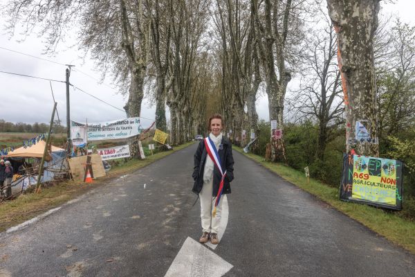 Autoroute Toulouse-Castres : « C'est un projet en contradiction totale avec les engagements récents de la France » estime le sénateur écologiste Thomas Dossus - Public Sénat