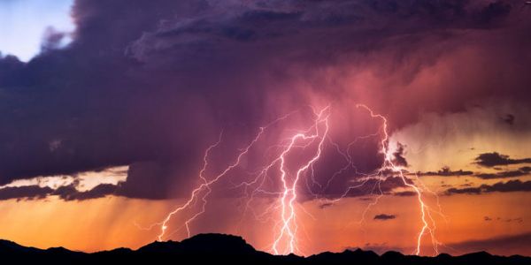 Météo : plusieurs départements en alerte orages ce vendredi