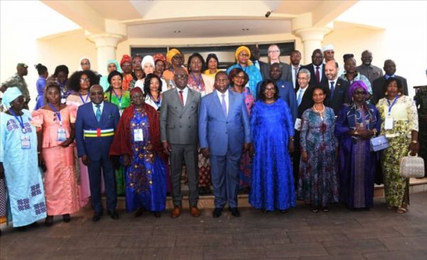 La RCA affirme sa détermination à aller vers lautonomisation des femmes : Discours de son excellence le professeur Faustin archange Touadera, président de la république, chef de lEtat [...]