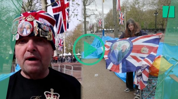 Couronnement de Charles III : ces fans campent déjà devant Buckingham