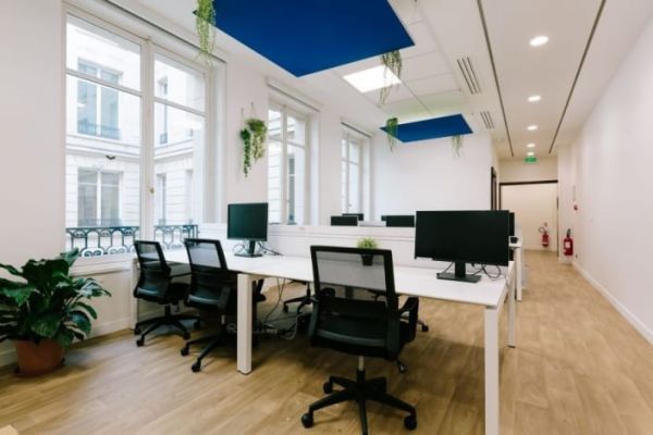 Les bureaux de La Défense désertés : un nouveau modèle est-il encore possible ?