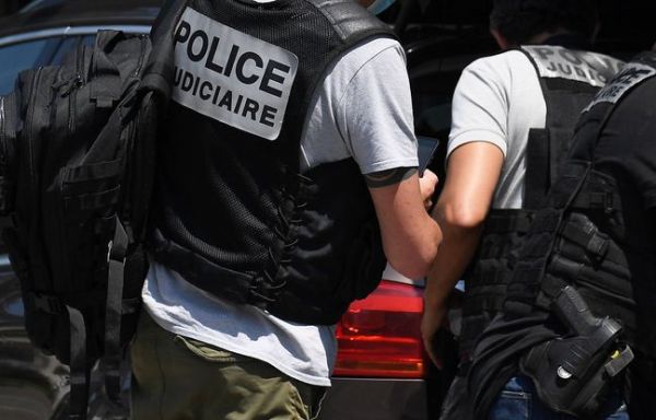 Guyane : Onze policiers soupçonnés de trafic de cocaïne mis en examen et écroués