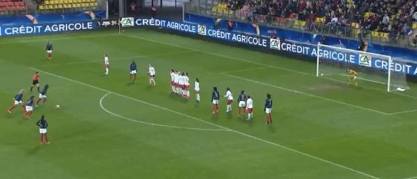 Mondial féminin: Regardez le contre-pied publicitaire d'Orange qui devient viral - Le clip a cumulé plus de 100 millions de vues sur les réseaux sociaux! - VIDEO