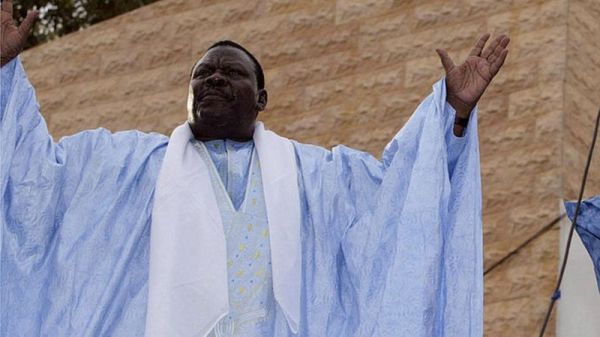 Commune de Mermoz: La rue de l'ancienne piste dénommée Boulevard Cheikh Béthio ou Boulevard de la paix