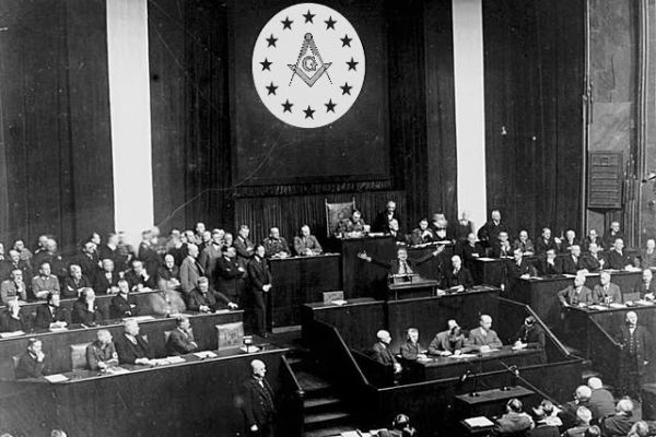 Pourquoi l'Occident a-t-il accepté de se tourner vers le fascisme... une fois de plus ?