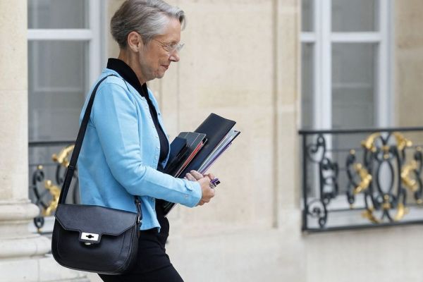 Elisabeth Borne réunit mercredi après-midi les délégations politiques calédoniennes