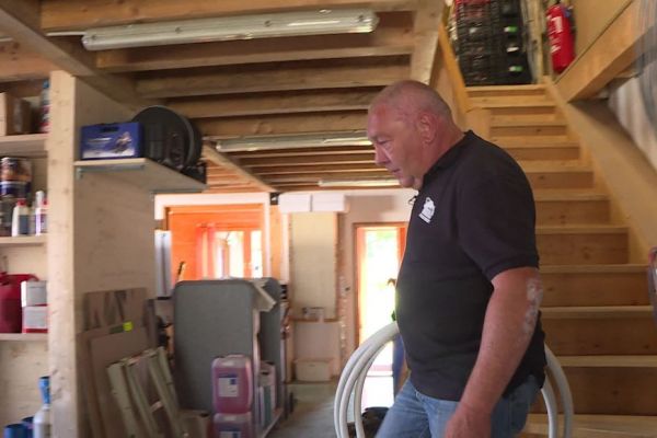 "Je ne reconnais plus mon métier" : les artisans du bâtiment manifestent leur mécontentement