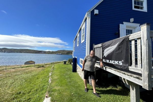 Son enfance en Nouvelle-Zélande, la pêche, le Joinville : Dominic Guérin se raconte depuis l'île aux Marins