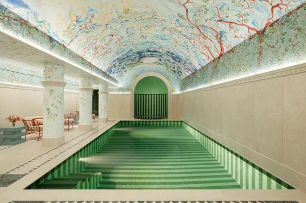 Paris : le Grand Mazarin, un cinq-étoiles avec piscine ouvre dans le Marais
