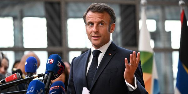 Lampedusa : Emmanuel Macron plaide pour une «approche humanitaire» et solidaire avec l'Italie