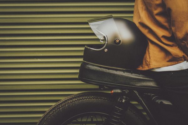 Casque moto vintage : les meilleures pratiques pour son entretien