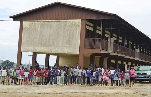 Gratuité des frais de scolarité : La directrice de l'école d'Akébé 1 suspendue pour non-respect